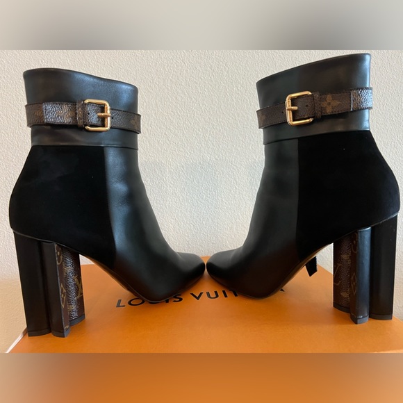 LOUIS VUITTON Silhouette Black Leather & Suede Monogram Logo Boot Sz 40 - Picture 2 of 13